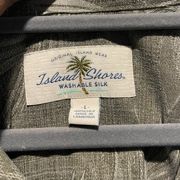 📚Island Shores • Men's Green Silk Tropical Classic Button Up Hawaiian Shirt - S - Picture 3 of 5